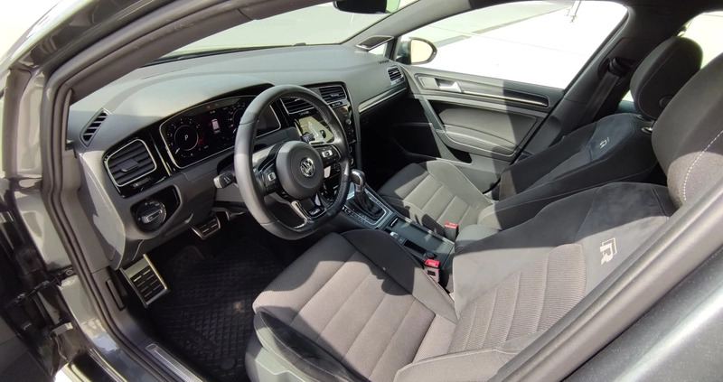 Volkswagen Golf cena 119900 przebieg: 152000, rok produkcji 2017 z Częstochowa małe 742